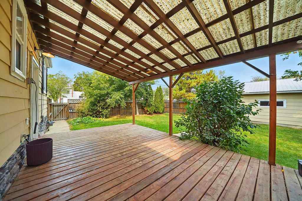MLS® A2251277 - 5120 48 Avenue  in Central Ponoka Ponoka, Residential