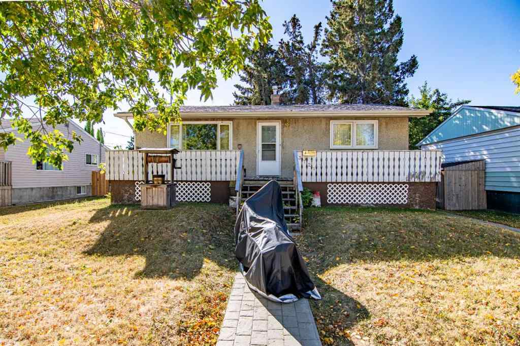 MLS® A2251283 - 3721 46 Street  in Eastview Red Deer, Residential