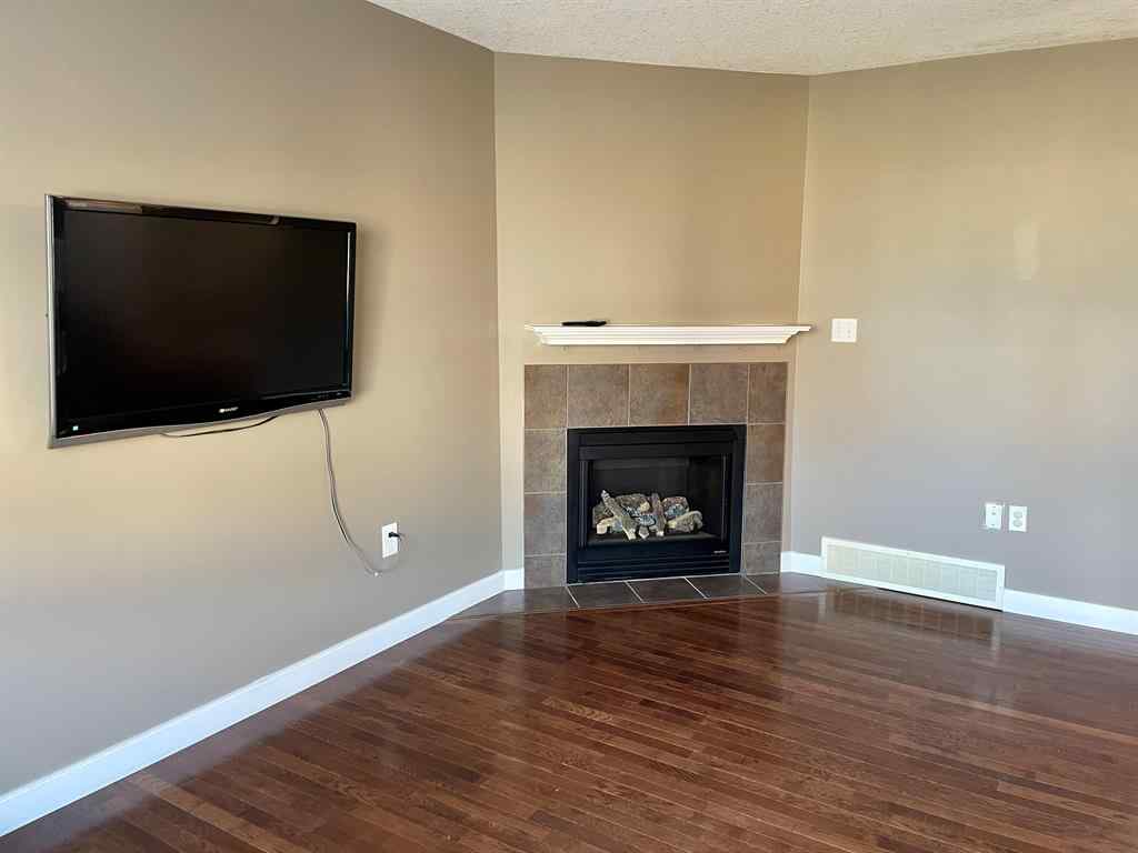 MLS® A2251295 - Unit #8 1616 41 Street  in Edson Edson, Residential