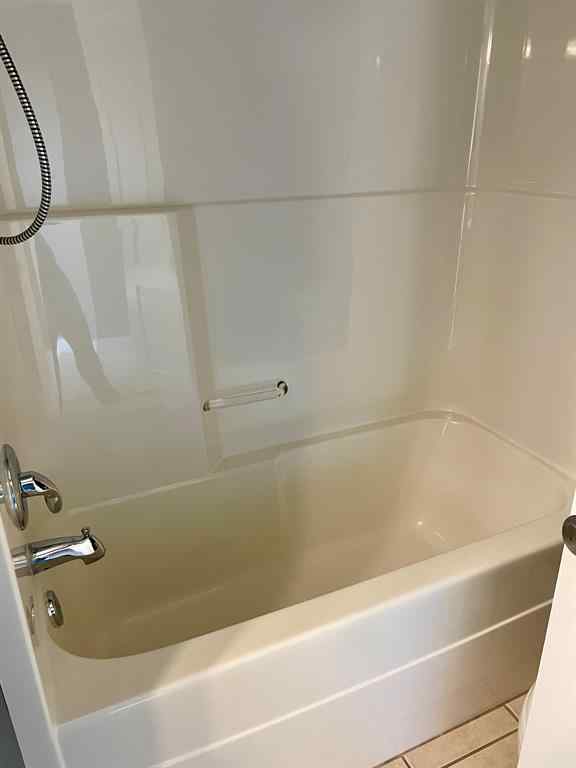 MLS® A2251295 - Unit #8 1616 41 Street  in Edson Edson, Residential