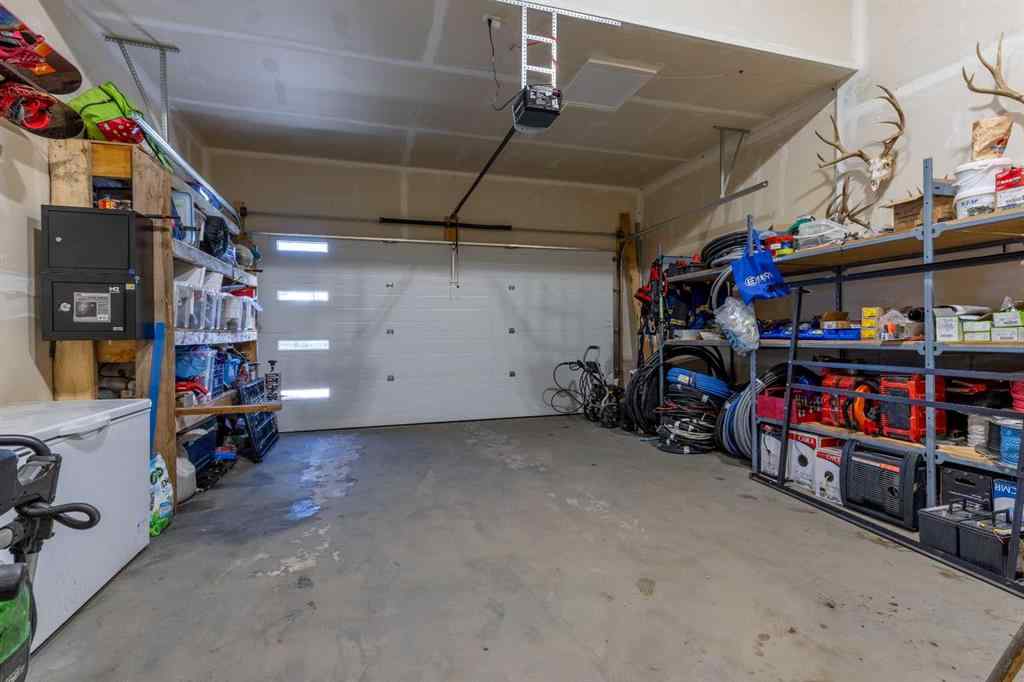 MLS® A2251300 - 1366 Pacific Circle W in Garry Station Lethbridge, Residential
