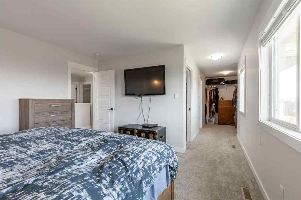 MLS® A2251300 - 1366 Pacific Circle W in Garry Station Lethbridge, Residential