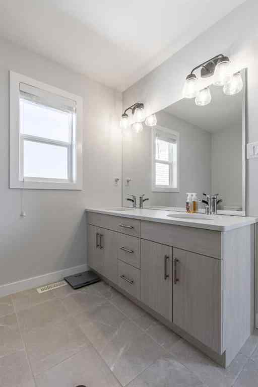 MLS® A2251300 - 1366 Pacific Circle W in Garry Station Lethbridge, Residential