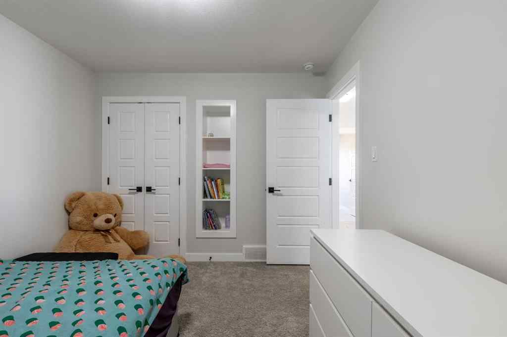 MLS® A2251300 - 1366 Pacific Circle W in Garry Station Lethbridge, Residential