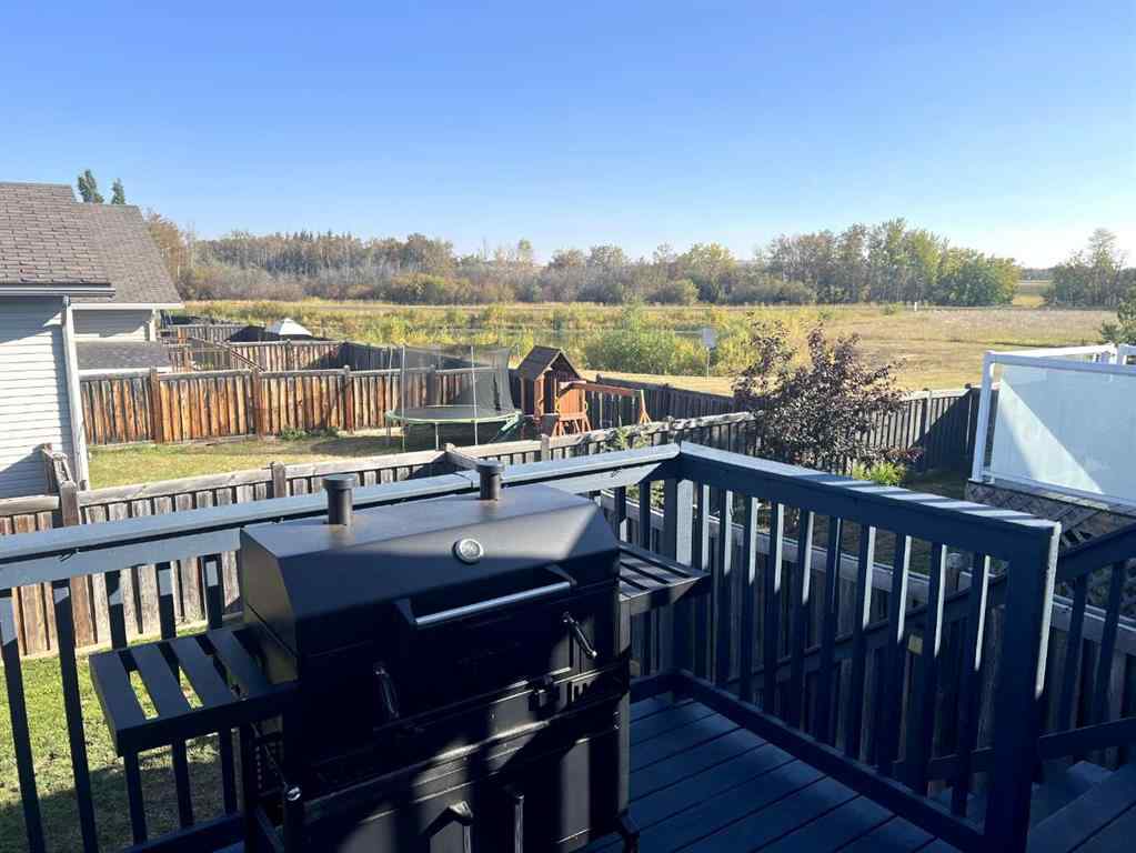 MLS® A2251303 - 9204 102nd Avenue  in NONE Sexsmith, Residential