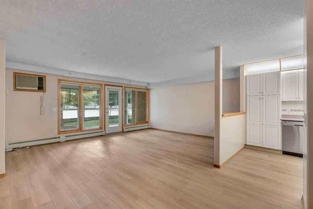 MLS® A2251307 - Unit #109 7239 Sierra Morena Boulevard SW in Signal Hill Calgary, Residential