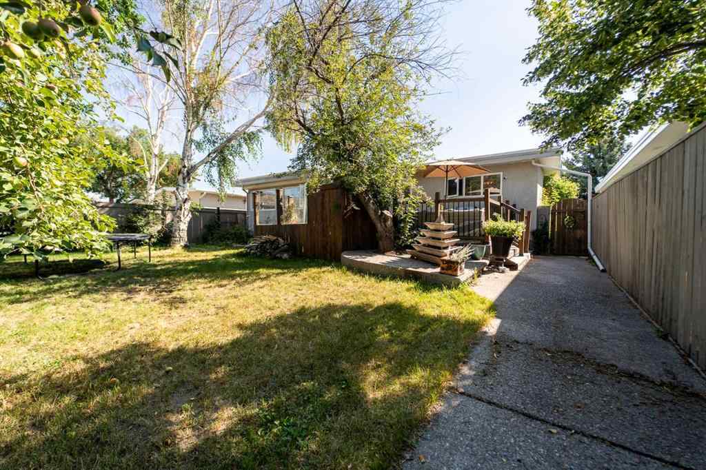 MLS® A2251311 - 1126 Great Lakes Road S in Lakeview Lethbridge, Residential