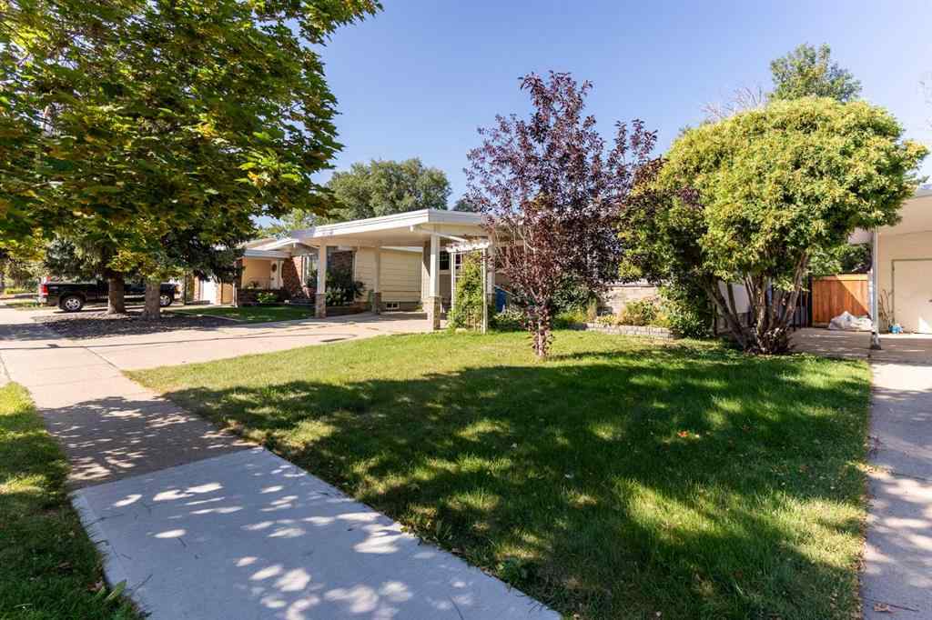 MLS® A2251311 - 1126 Great Lakes Road S in Lakeview Lethbridge, Residential