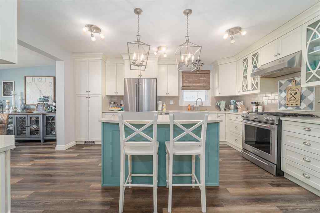MLS® A2251311 - 1126 Great Lakes Road S in Lakeview Lethbridge, Residential
