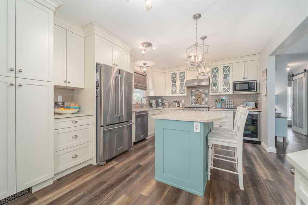 MLS® A2251311 - 1126 Great Lakes Road S in Lakeview Lethbridge, Residential
