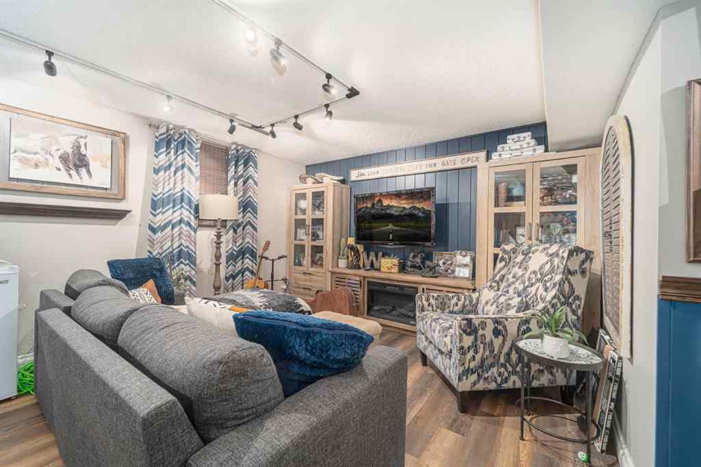 MLS® A2251311 - 1126 Great Lakes Road S in Lakeview Lethbridge, Residential