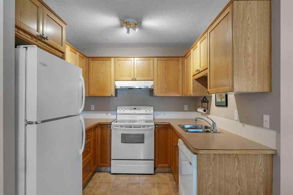 MLS® A2251315 - Unit #23 156 Canoe Drive SW in Canals Airdrie, Residential