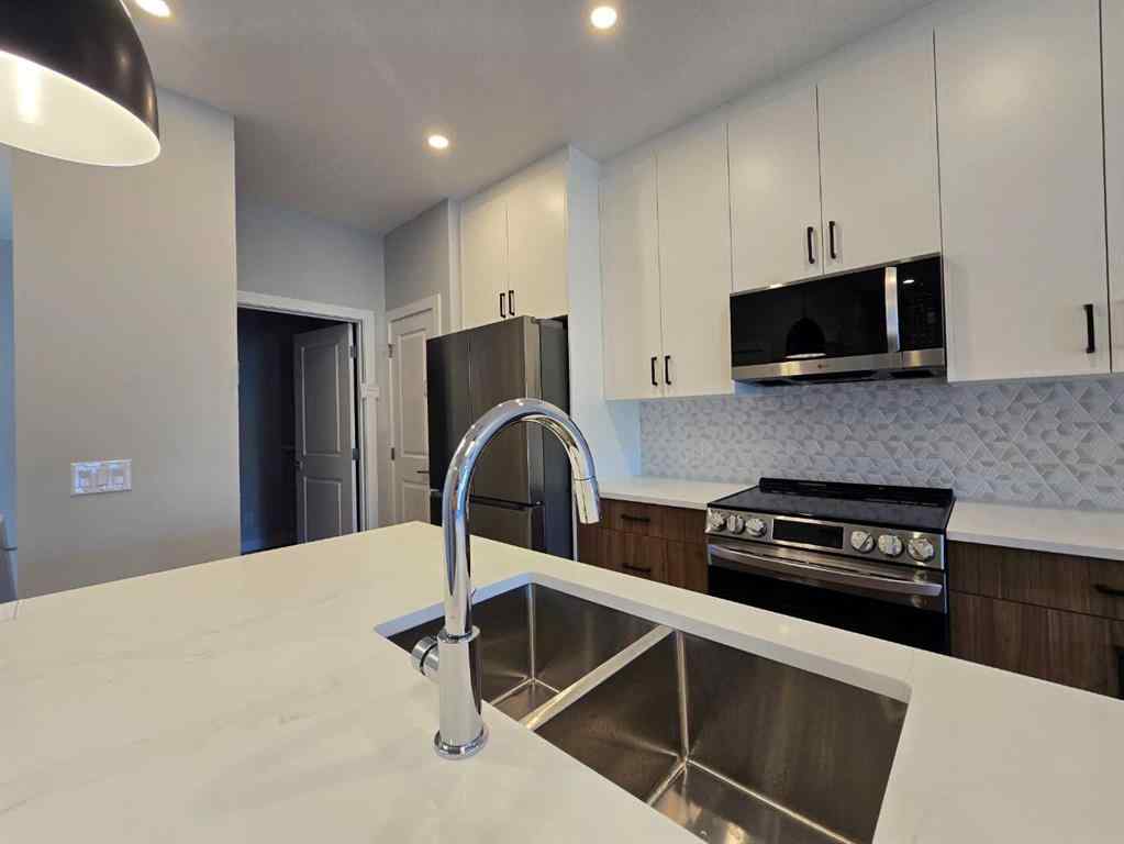 MLS® A2251317 - 176 Lakewood Circle  in Lakewood Strathmore, Residential