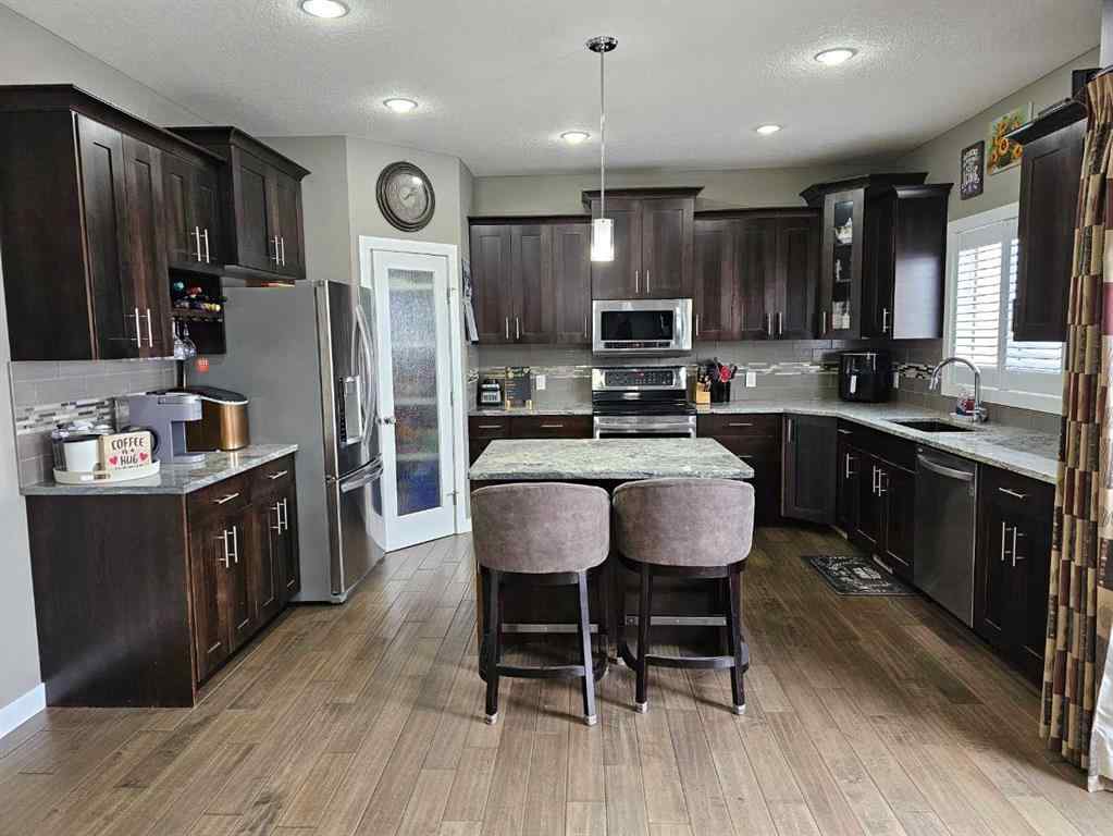 MLS® A2251328 - 7214 91 Street  in Countryside North Grande Prairie, Residential