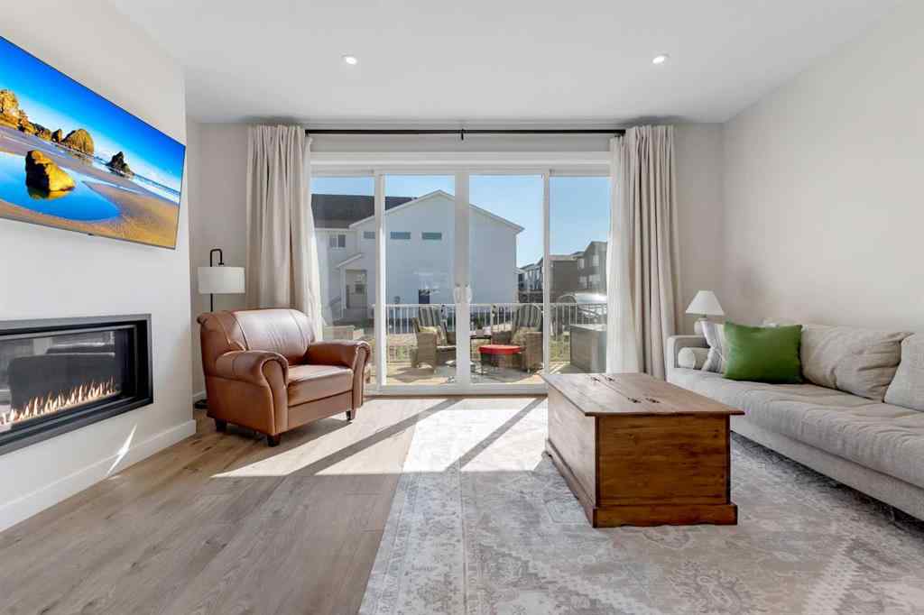 MLS® A2251329 - 547 Rowmont Boulevard NW in Haskayne Calgary, Residential