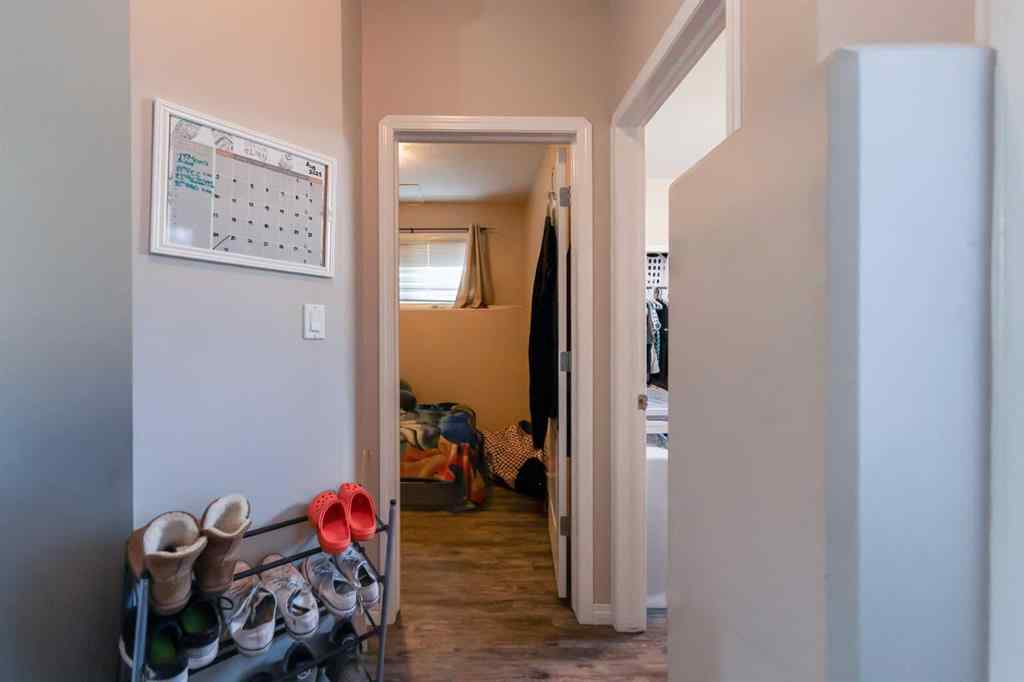 MLS® A2251339 - 36 Aberdeen Road W in West Highlands Lethbridge, Residential