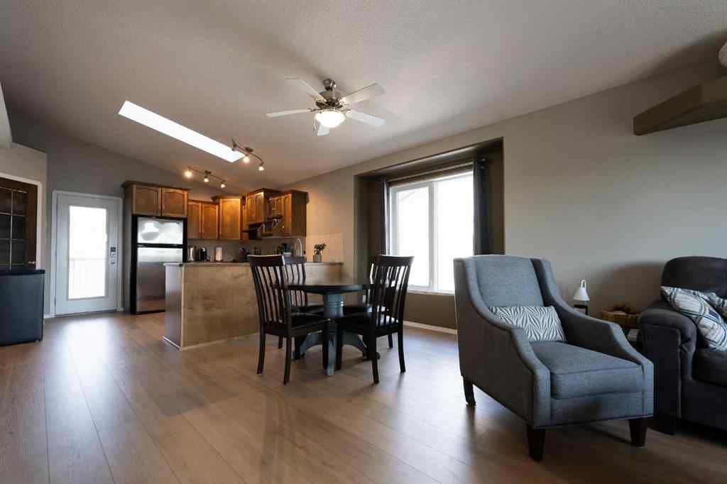 MLS® A2251339 - 36 Aberdeen Road W in West Highlands Lethbridge, Residential