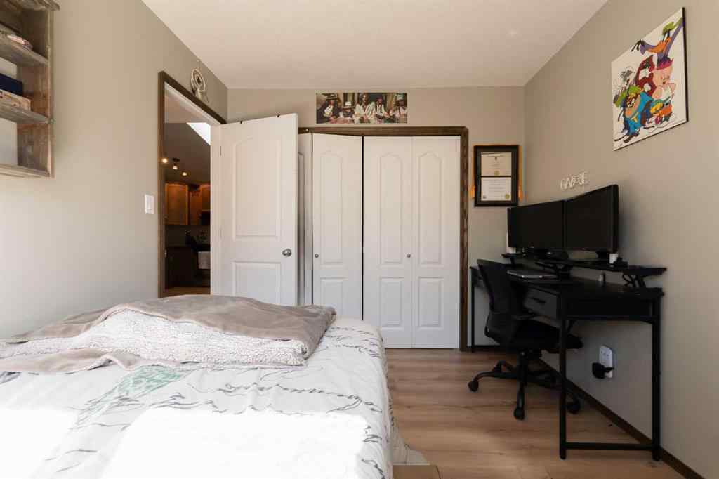 MLS® A2251339 - 36 Aberdeen Road W in West Highlands Lethbridge, Residential
