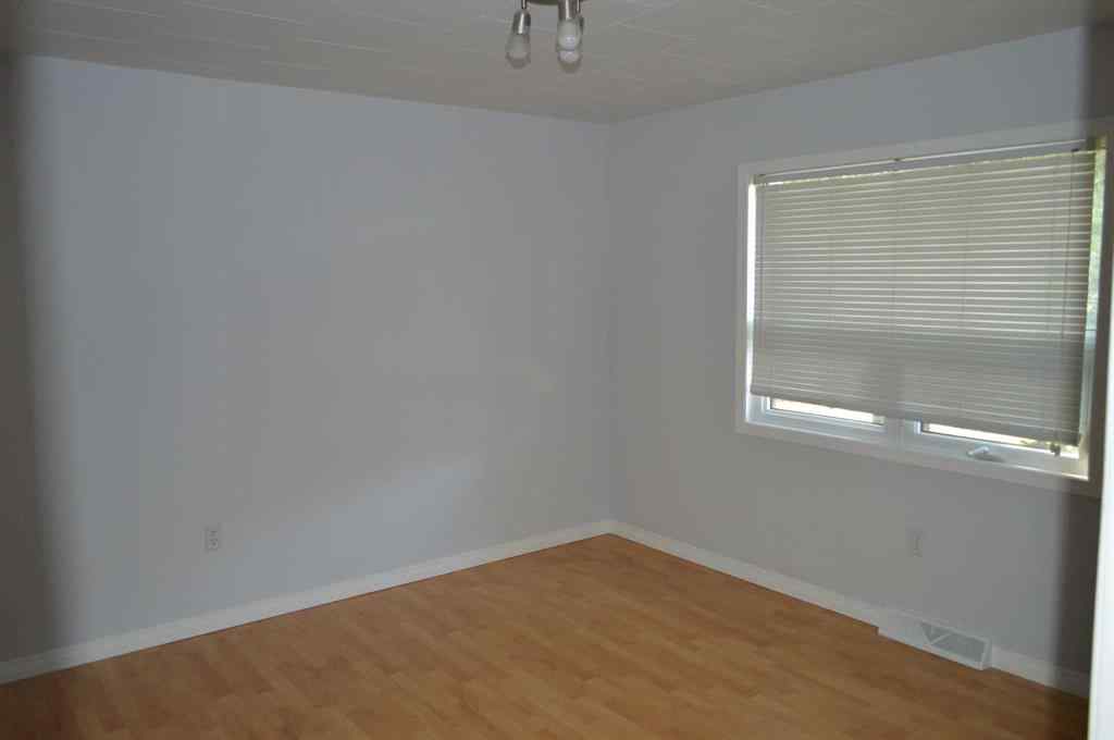 MLS® A2251342 - 4817 50 Avenue  in NONE Killam, Residential