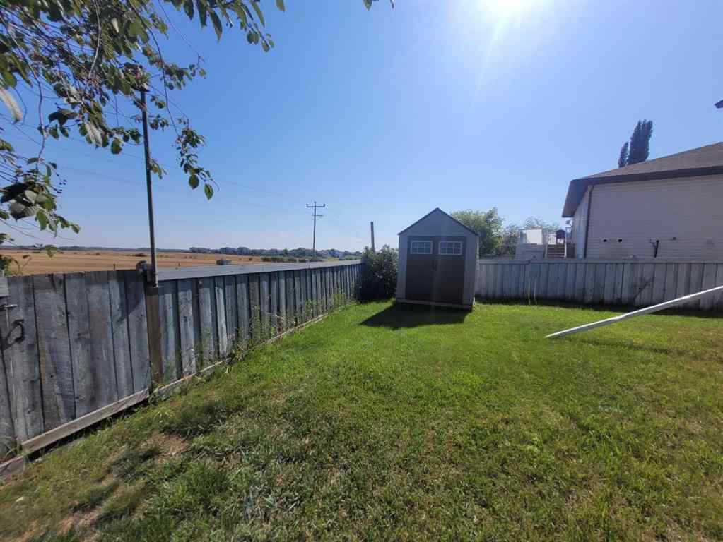MLS® A2251343 - 8801 125 Avenue  in Crystal Lake Estates Grande Prairie, Residential