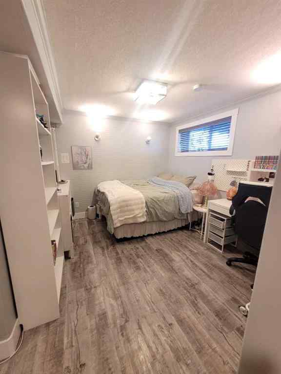 MLS® A2251343 - 8801 125 Avenue  in Crystal Lake Estates Grande Prairie, Residential