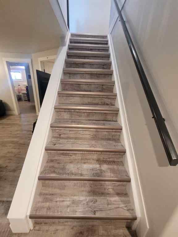 MLS® A2251343 - 8801 125 Avenue  in Crystal Lake Estates Grande Prairie, Residential