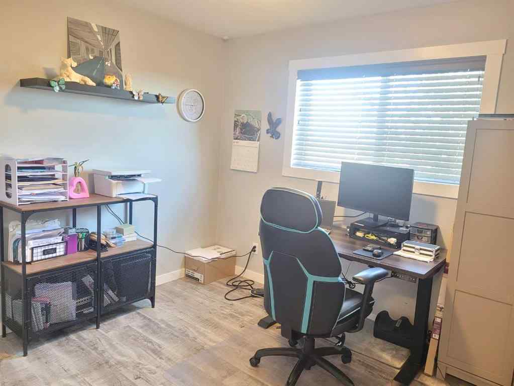 MLS® A2251343 - 8801 125 Avenue  in Crystal Lake Estates Grande Prairie, Residential