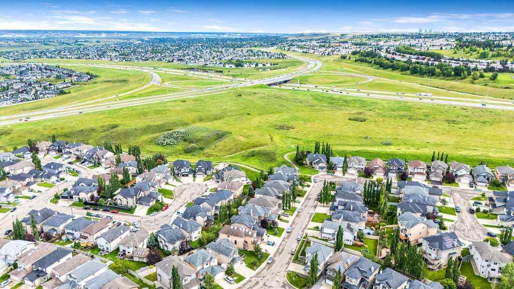 MLS® A2251350 - 20 Sherwood Rise NW in Sherwood Calgary, Residential