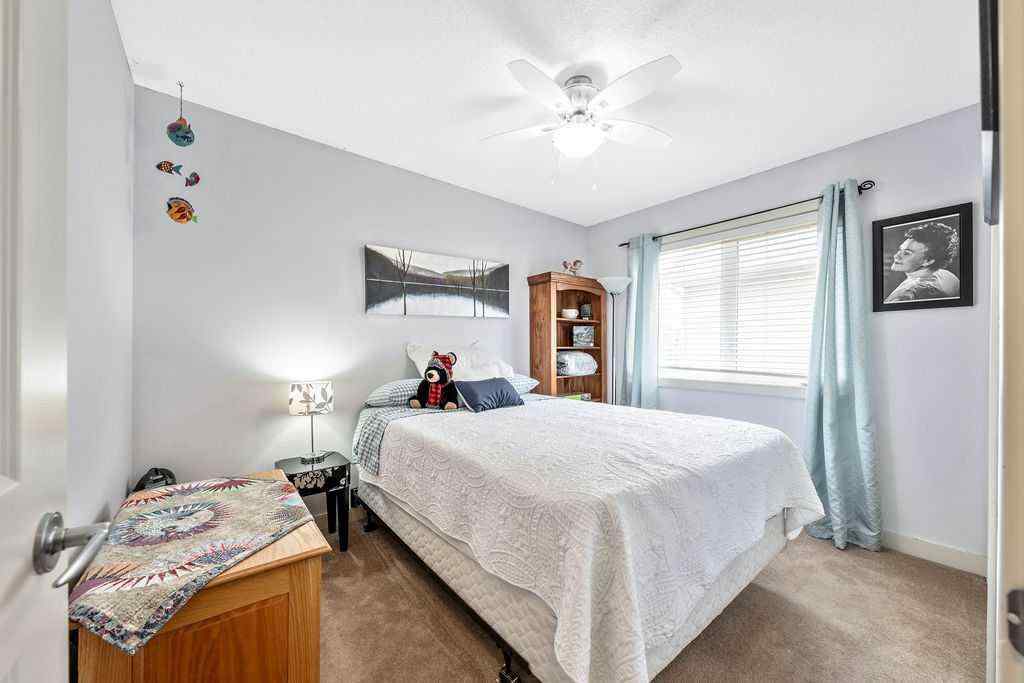 MLS® A2251350 - 20 Sherwood Rise NW in Sherwood Calgary, Residential