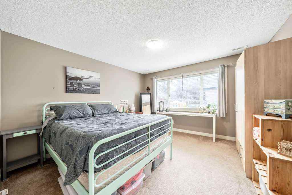 MLS® A2251350 - 20 Sherwood Rise NW in Sherwood Calgary, Residential