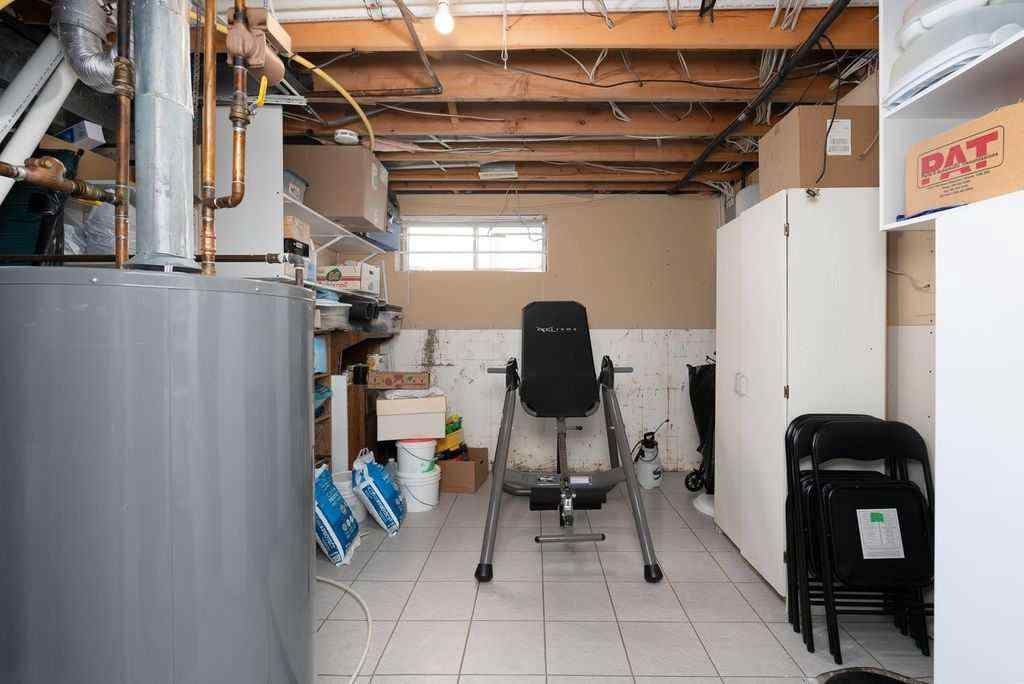 MLS® A2251353 - 5704 35 Avenue  in Enevold Camrose, Residential