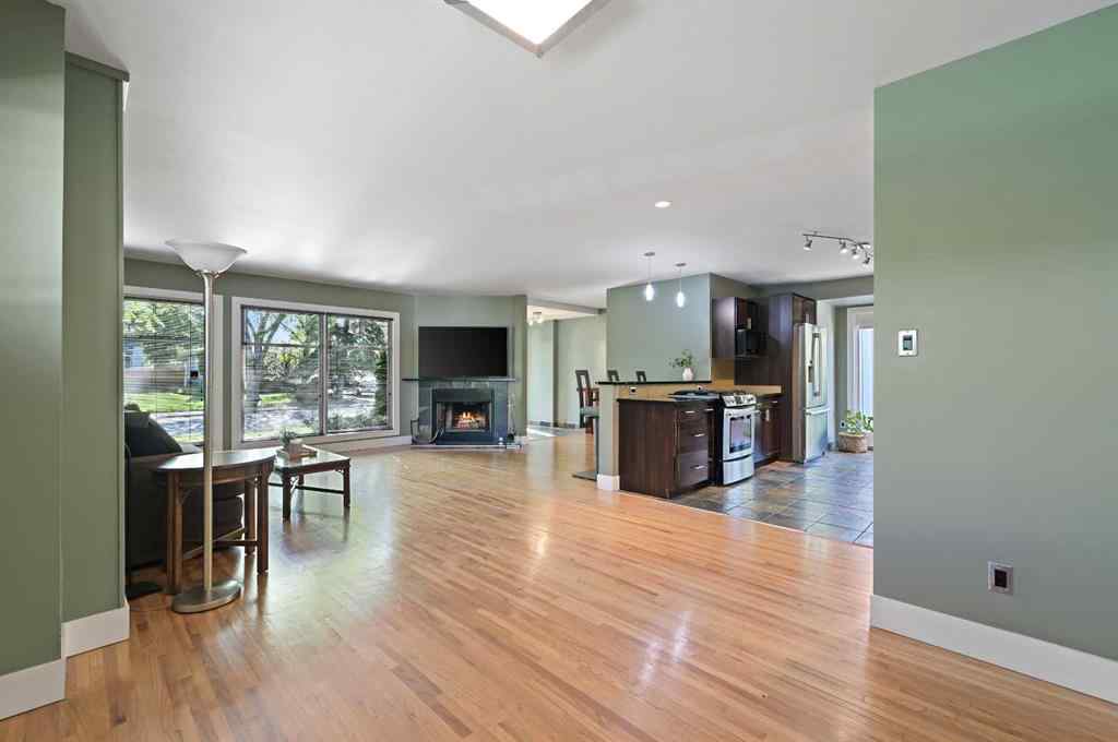 MLS® A2251354 - 4811 15 Street SW in Altadore Calgary, Residential