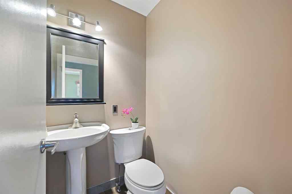 MLS® A2251354 - 4811 15 Street SW in Altadore Calgary, Residential