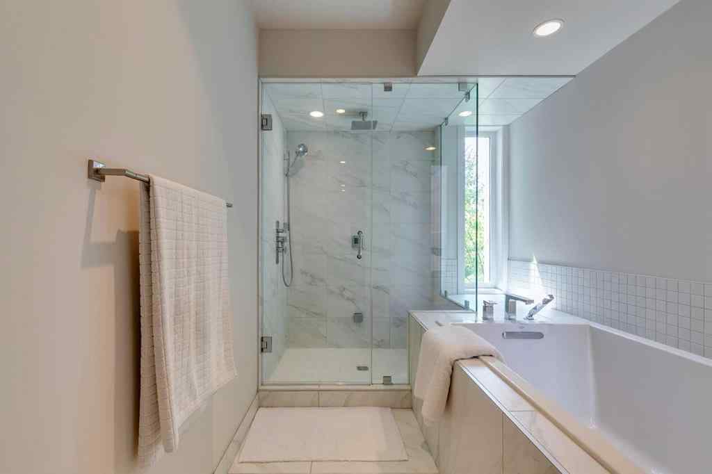 MLS® A2251357 - 1710 35 Avenue SW in Altadore Calgary, Residential