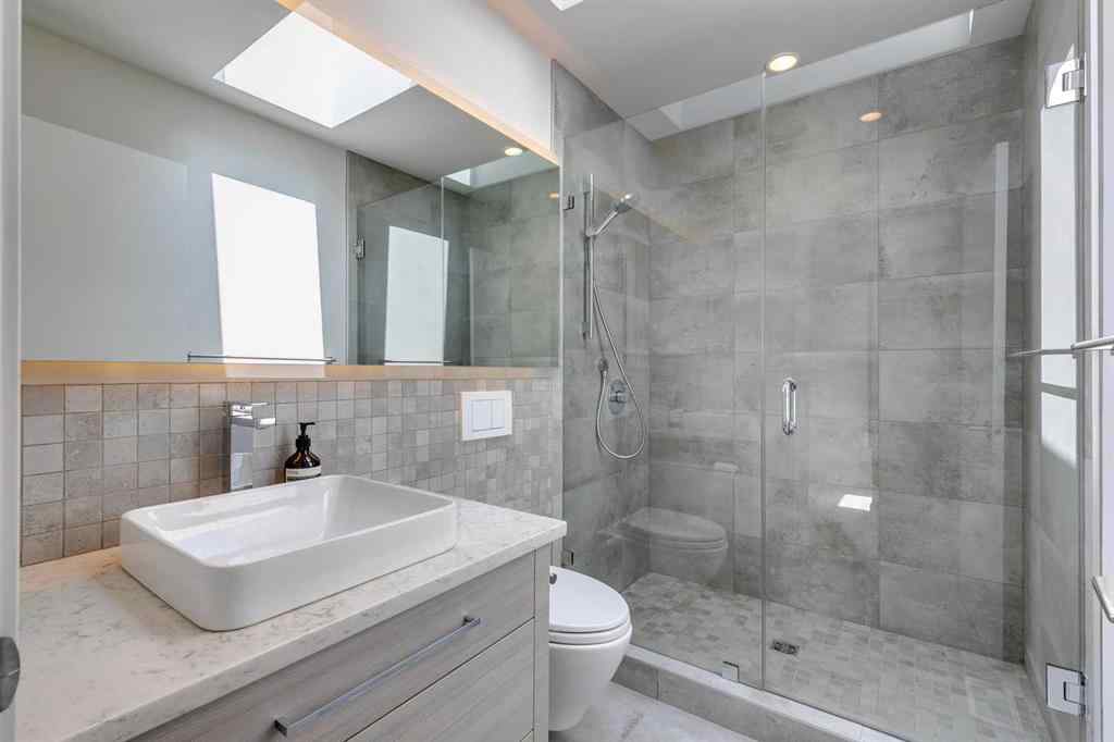 MLS® A2251357 - 1710 35 Avenue SW in Altadore Calgary, Residential