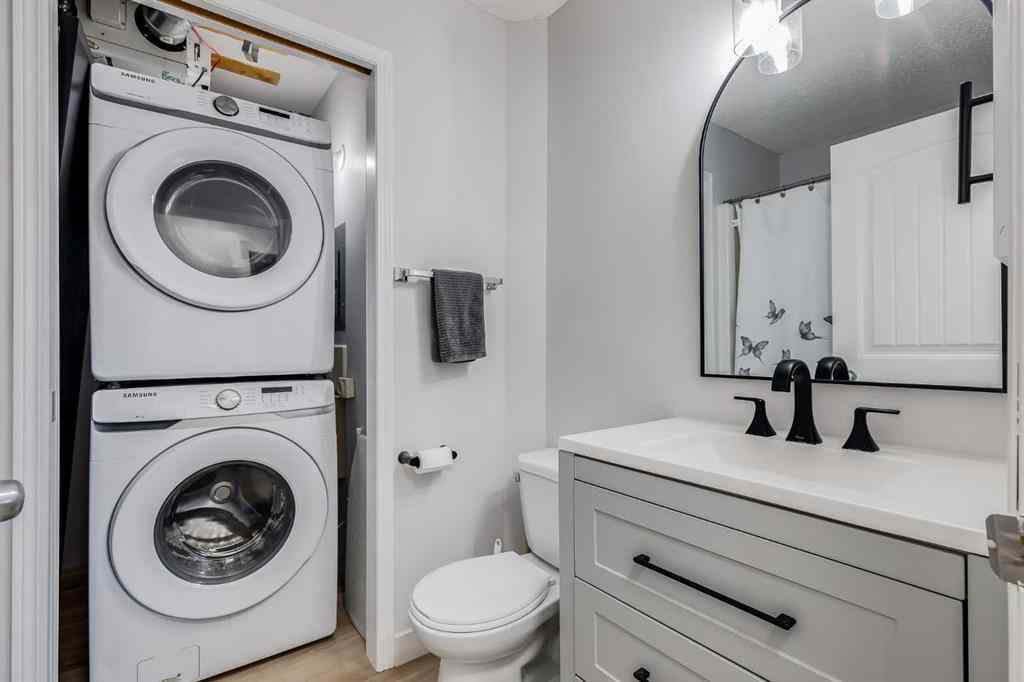 MLS® A2251367 - Unit #201 11 Everridge Square SW in Evergreen Calgary, Residential