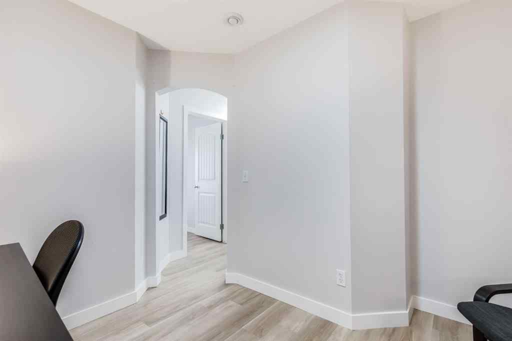 MLS® A2251367 - Unit #201 11 Everridge Square SW in Evergreen Calgary, Residential