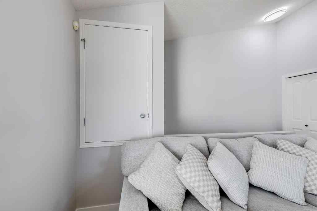 MLS® A2251367 - Unit #201 11 Everridge Square SW in Evergreen Calgary, Residential