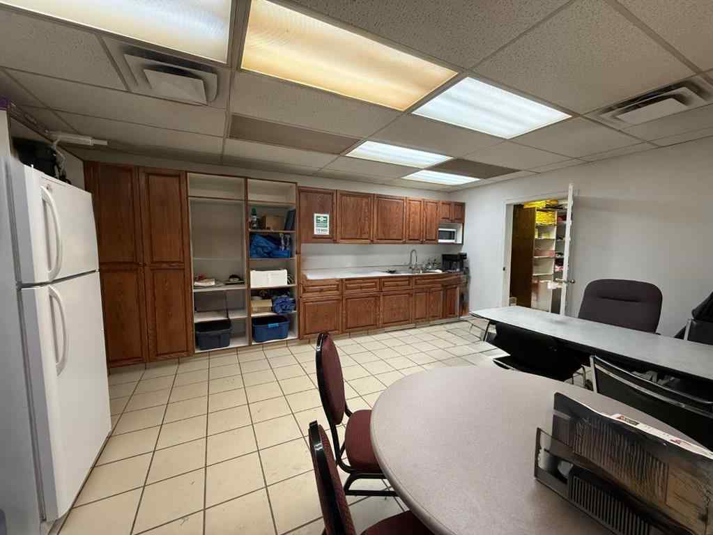 MLS® A2251368 - 300 1B Avenue  in NONE Fox Creek, Commercial