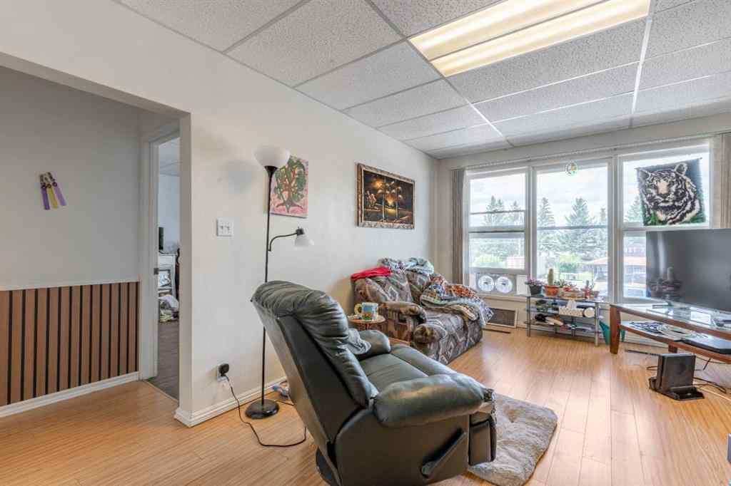 MLS® A2251369 - 966 Main Street  in NONE Pincher Creek, Commercial