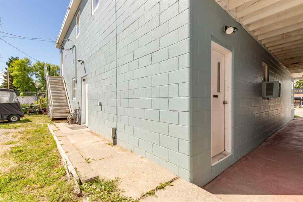 MLS® A2251369 - 966 Main Street  in NONE Pincher Creek, Commercial