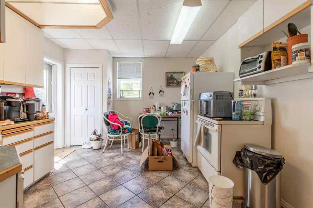 MLS® A2251369 - 966 Main Street  in NONE Pincher Creek, Commercial