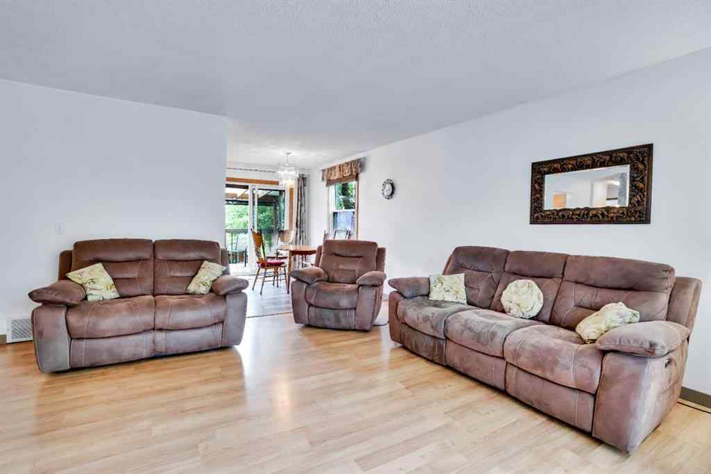 MLS® A2251372 - 16 Rundleson Way NE in Rundle Calgary, Residential