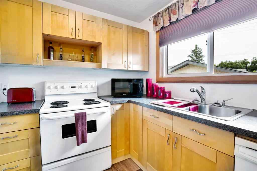 MLS® A2251372 - 16 Rundleson Way NE in Rundle Calgary, Residential