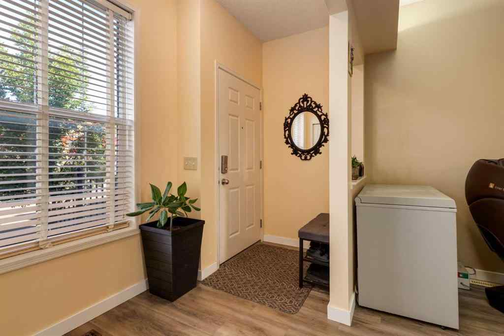 MLS® A2251374 - Unit #7 29 Springborough Boulevard SW in Springbank Hill Calgary, Residential