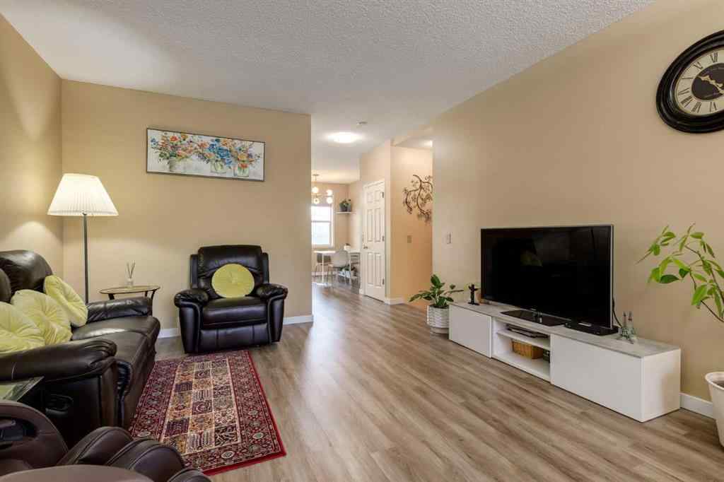 MLS® A2251374 - Unit #7 29 Springborough Boulevard SW in Springbank Hill Calgary, Residential