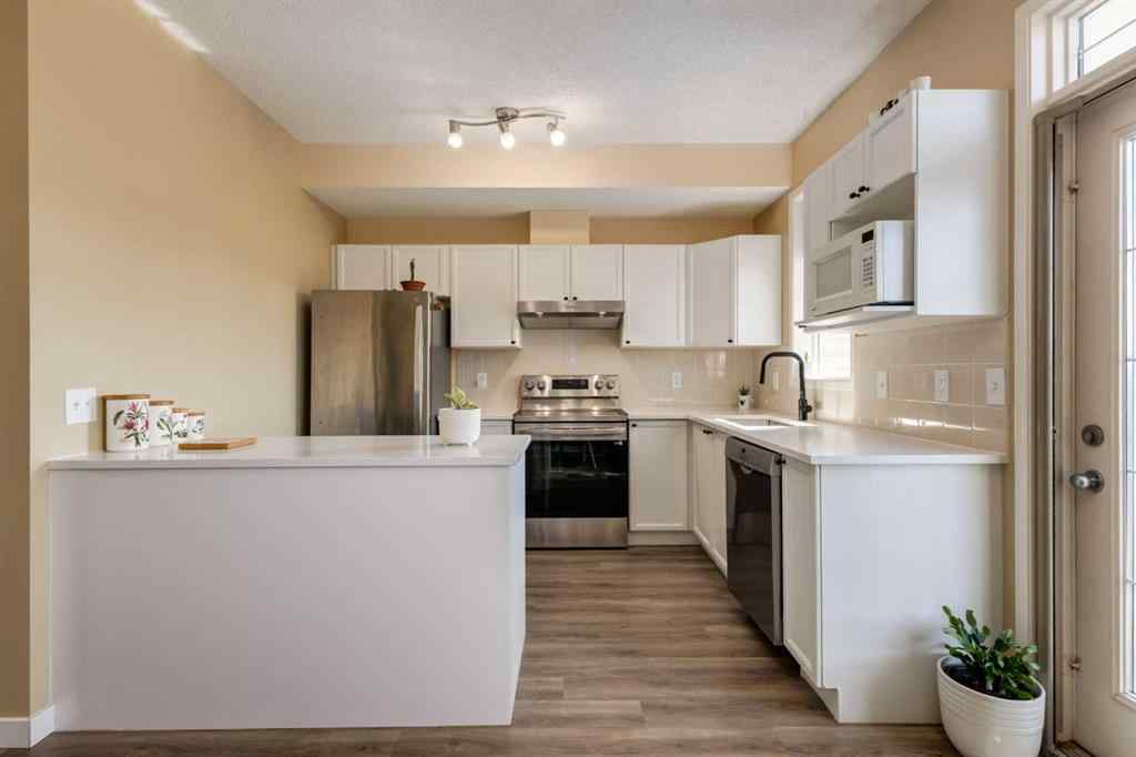 MLS® A2251374 - Unit #7 29 Springborough Boulevard SW in Springbank Hill Calgary, Residential