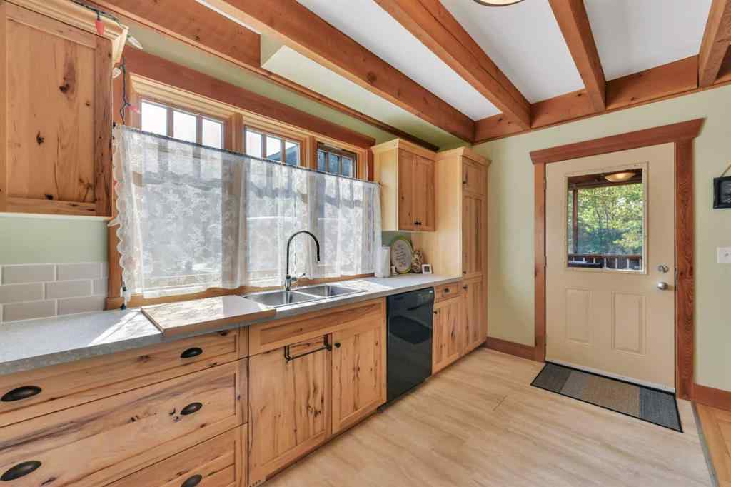 MLS® A2251376 - 460 Summer Crescent  in Meridian Beach Rural Ponoka County, Residential
