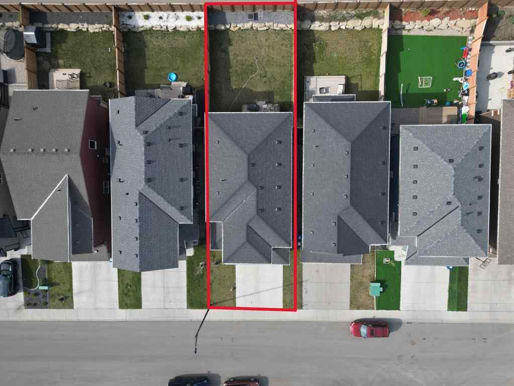 MLS® A2251379 - 428 Chinook Gate Square  in Chinook Gate Airdrie, Residential