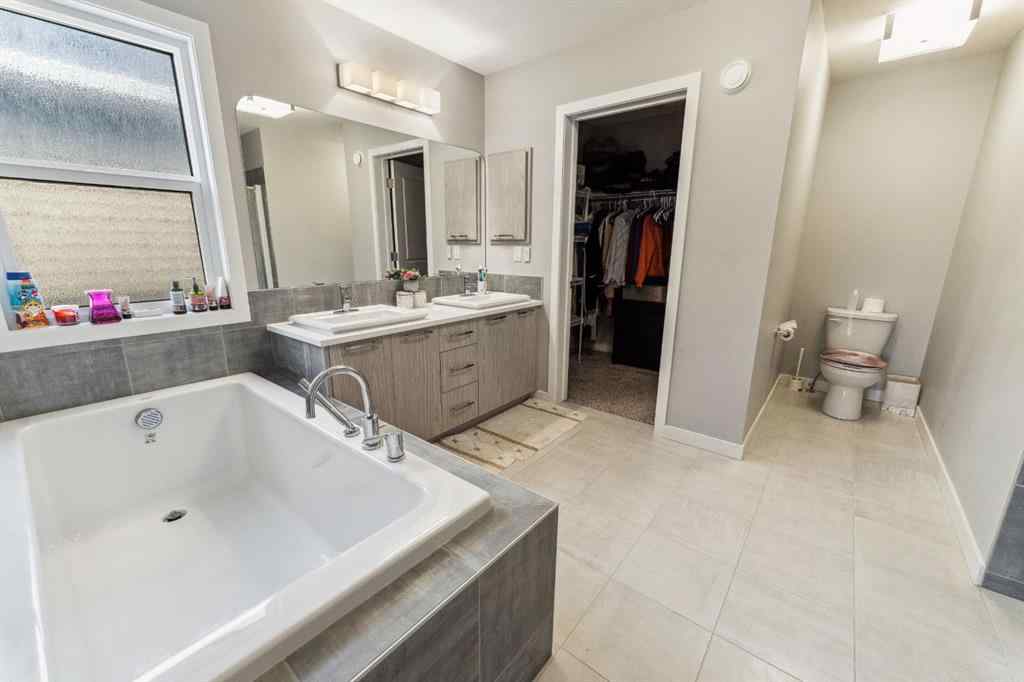 MLS® A2251379 - 428 Chinook Gate Square  in Chinook Gate Airdrie, Residential